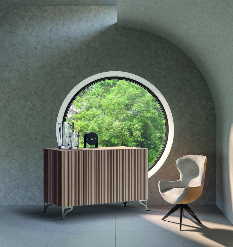 CREDENZA DUE PORTE  RIGATO IN FASSINO CON GAMBA TRAFORATA IN METALLO